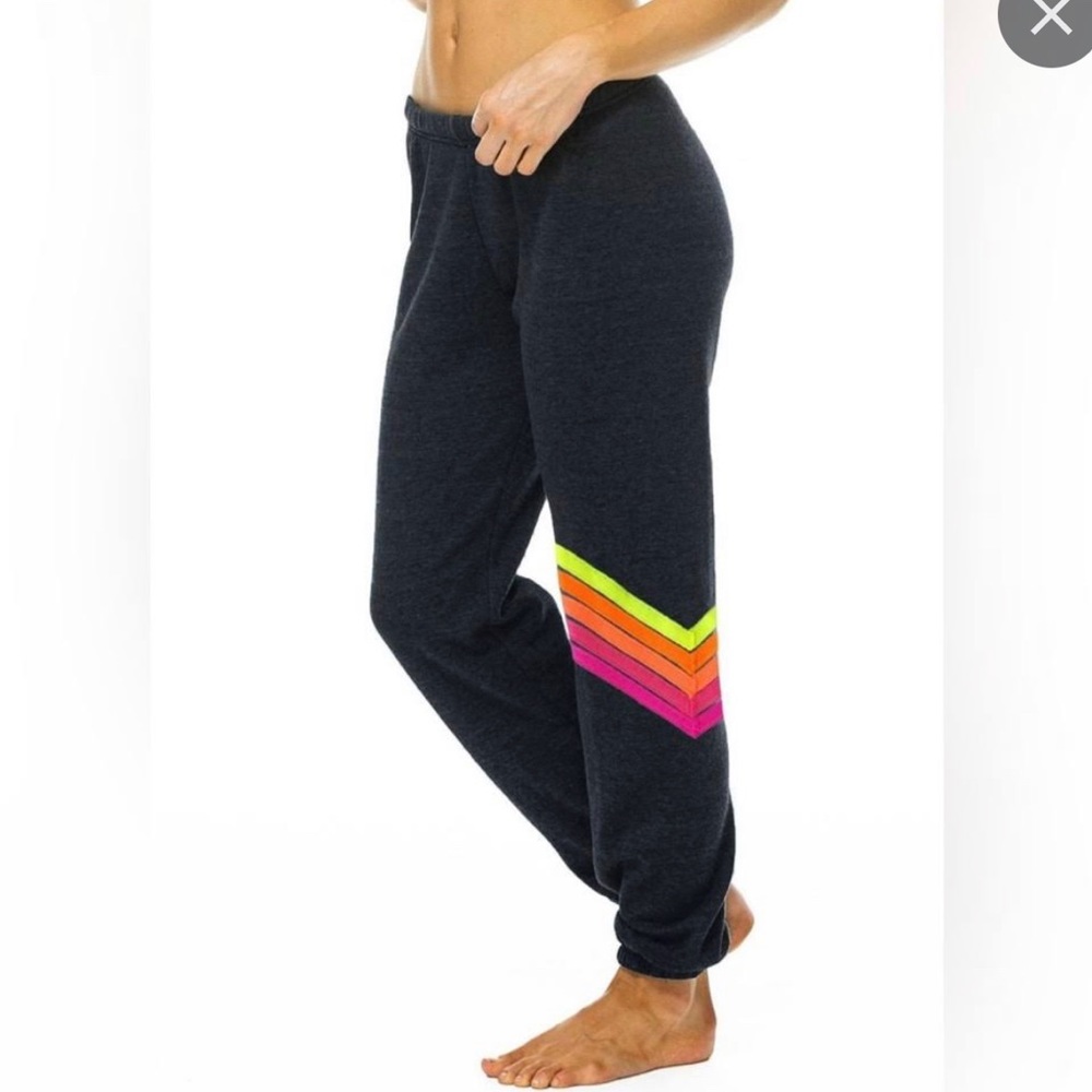 AVIATOR NATION CHEVRON SWEATPANTS- NAVY
